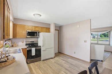 41 Williams Cir, Hills, IA 52235 - photo 7