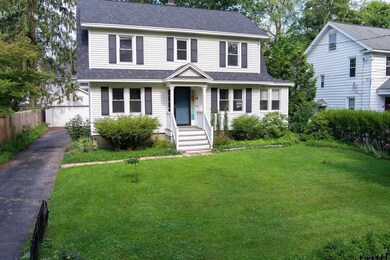 19 Hawthorne Ave, Delmar, NY 12054 - photo 2