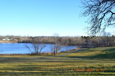 Lake & Golf view