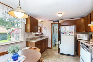 007-Kitchen-4280290-large