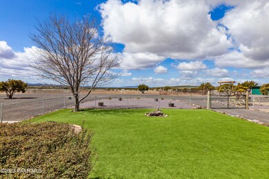 189 W Couchman Trail, Ash Fork, AZ 86320 - photo 6