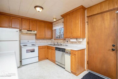 22-Kitchen 20200322-DW-2196-Edit