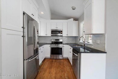 10 Tulip St unit A, Cos Cob, CT 06807 - photo 3