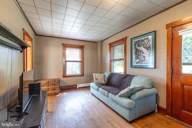 134 Lewis Rd, Reading, PA 19606 - photo 4