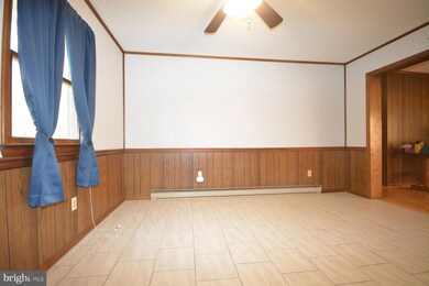 31847 Clarks Wharf Rd, Trappe, MD 21673 - photo 5