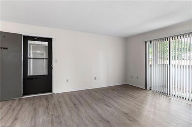 2240 Sunderland Rd unit 54N, Winston Salem, NC 27103 - photo 4