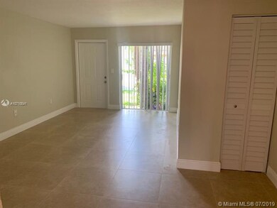 unlisted-address, Miami, FL 33193 - photo 3