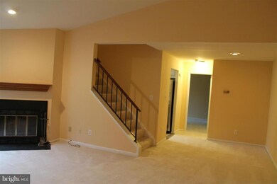 11300 Corinthian Ct, Germantown, MD 20876 - photo 6