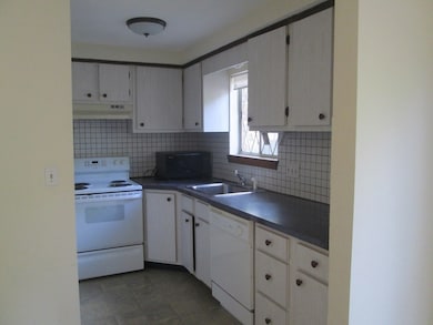 112 Clark St unit 112, Belmont, MA 02478 - photo 2