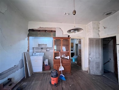 312 Maxwell St, Maxwell, IA 50161 - photo 6