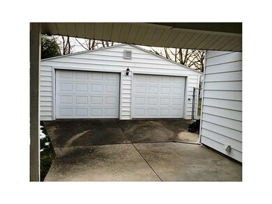 Garage.