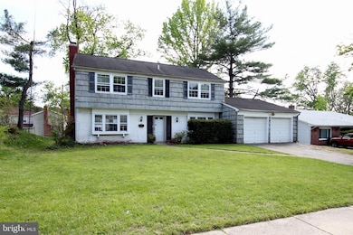 15757 Pointer Ridge Dr, Bowie, MD 20716 - photo 2