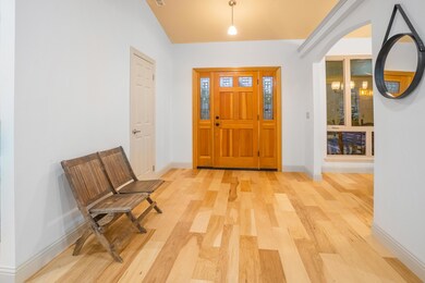 1880 Clowerlawn Dr - Grant pass, OR 9752