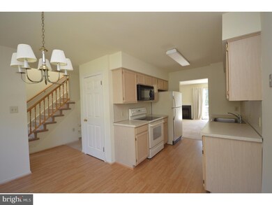 148 Eric Ln, Lansdale, PA 19446 - photo 3
