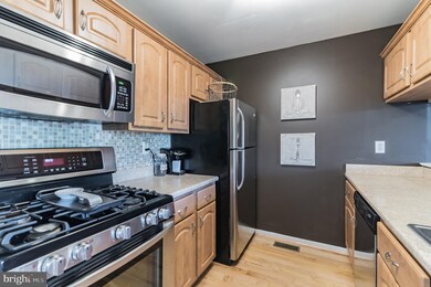 302 Wendover Dr, Norristown, PA 19403 - photo 6