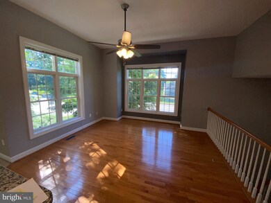 5989 Meadow Brook Dr, Burke, VA 22015 - photo 6