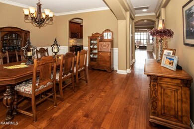Entry & formal dining room
