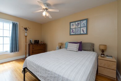 18242 Roy St, Lansing, IL 60438 - photo 5