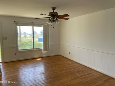 133 SE 48th St unit 3, Oak Island, NC 28465 - photo 2