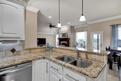 1677 Skidmore Ln, Tyler, TX 75703 - photo 4