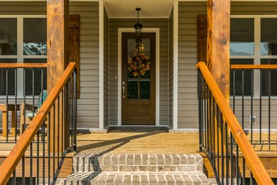 Beautiful BRAND NEW railings!