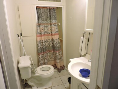 1505 N Broughton St, Sherman, TX 75090 - photo 5