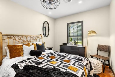 611 Monroe St, Laurel, MS 39440 - photo 5