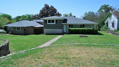 1504 W Day St, Denison, TX 75020 - photo 2