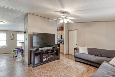 16887 Valley Ln, Conroe, TX 77306 - photo 5