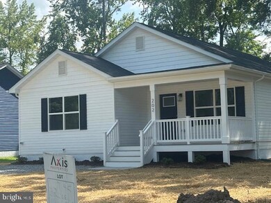 202 Circle Ln, Colonial Beach, VA 22443 - photo 2