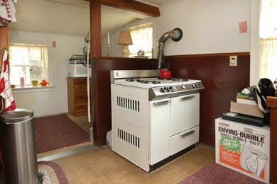 92 Thurlow St, Georgetown, MA 01833 - photo 4