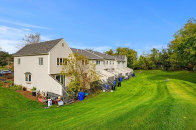 225 Fox Hollow Dr, Hudson, NH 03051 - photo 3