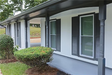 2165 Sterling Ridge Rd, Decatur, GA 30032 - photo 6