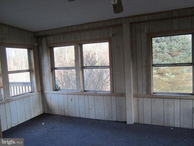 1911 Kathy Ct, Owings, MD 20736 - photo 6