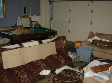 1287 Gardendale Ave, Medford, OR 97504 - photo 4