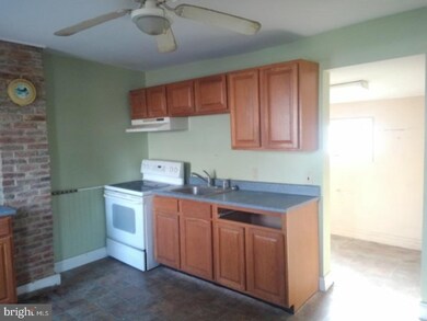 10 East St, Harrington, DE 19952 - photo 5