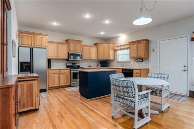 20805 W 227th St, Spring Hill, KS 66083 - photo 7