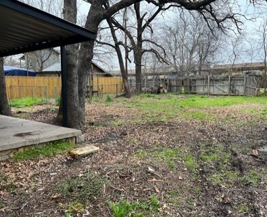 921 E White Tail Dr, Granbury, TX 76049 - photo 5