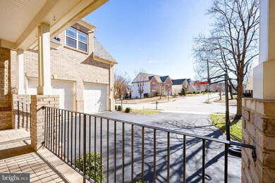 8412 Sego Lily Ct, Lorton, VA 22079 - photo 4