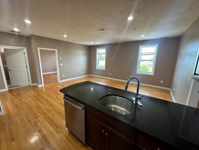 100 Fellsway W unit 401, Somerville, MA 02145 - photo 4