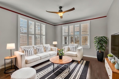 843 Lexington Cir E, Des Plaines, IL 60016 - photo 4