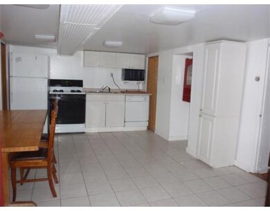 11 William St unit B, Cambridge, MA 02139 - photo 2