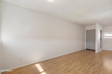 2673 E Oakleaf Dr, Tempe, AZ 85281 - photo 5