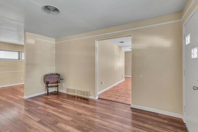 889 Jerry Ln, Bedford, TX 76022 - photo 6