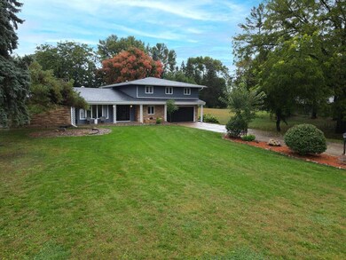 413 12th St, Howard Lake, MN 55349 - photo 4