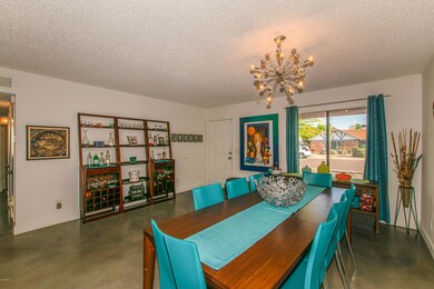 05 Dining Room