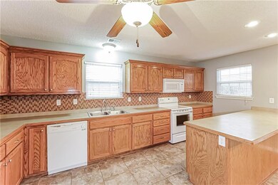 1020 Carlisle Dr, Raymore, MO 64083 - photo 6