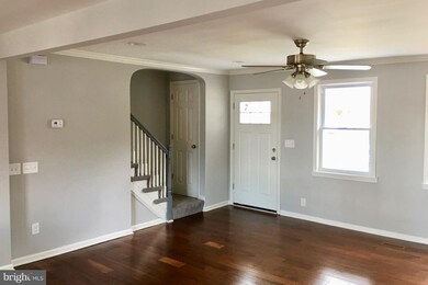 1013 Lyndhurst St, Baltimore, MD 21229 - photo 3