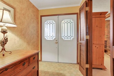 1140 Northport Dr, Columbus, OH 43235 - photo 3