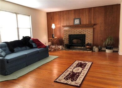 831 N Marshall St, Allentown, PA 18104 - photo 3